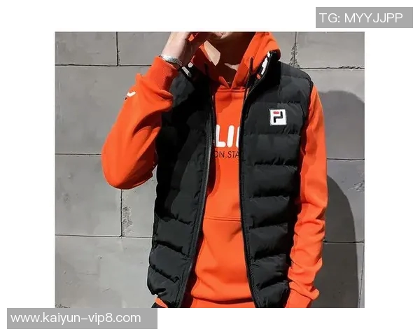 冬季必备足球球星圆领卫衣加绒款舒适保暖时尚休闲运动长袖套头衫